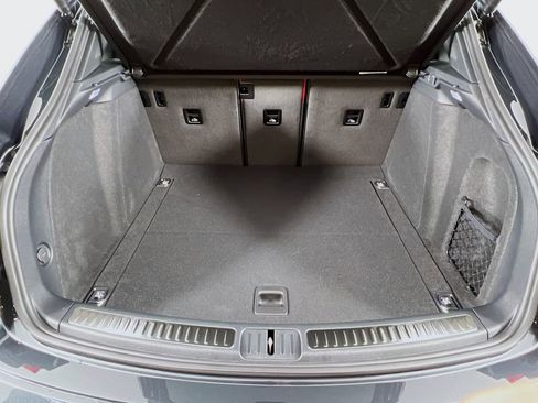 New 2026 Porsche Macan S image 28