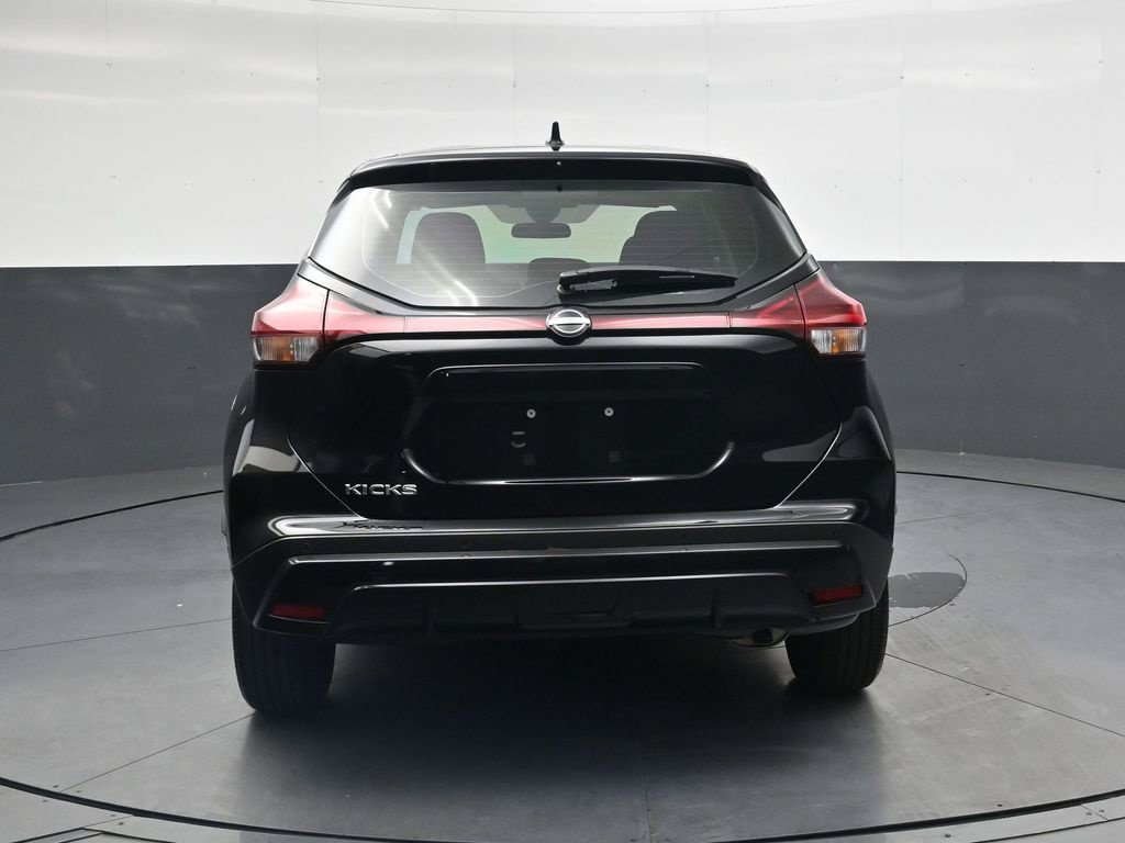 Certified 2025 Nissan Kicks Play S FWD image 7