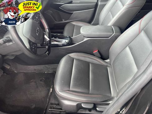 Used 2025 Chevrolet Trax RS w/ Driver Confidence Package FWD image 11