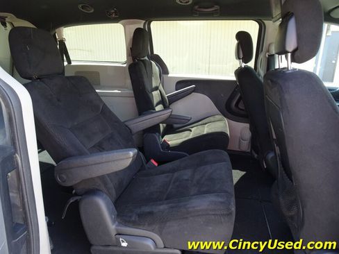 Used 2014 Dodge Grand Caravan SE FWD image 15