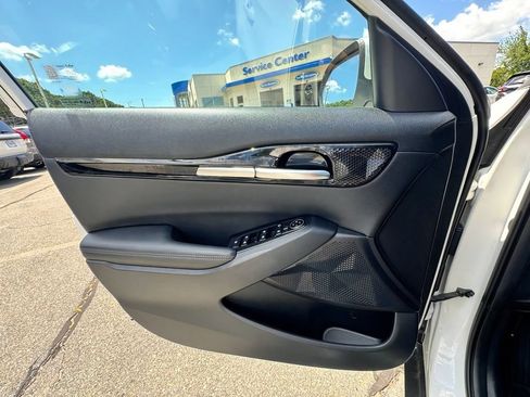 Used 2024 Kia Seltos EX AWD/4WD image 18
