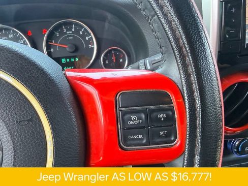 Used 2013 Jeep Wrangler Unlimited Rubicon AWD/4WD image 28