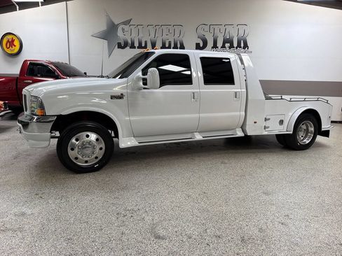 Used 2003 Ford F450 Lariat RWD image 1