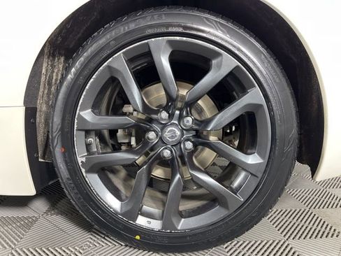 Used 2020 Nissan 370Z Coupe image 13