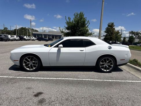 Used 2021 Dodge Challenger GT RWD image 2