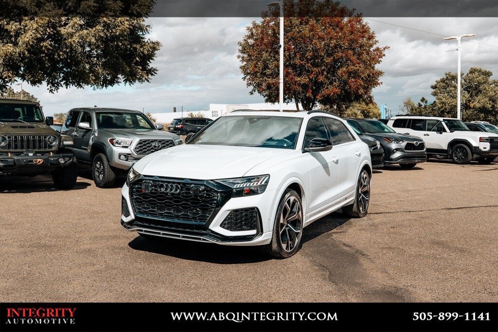 Used 2024 Audi RS Q8 AWD/4WD image 3