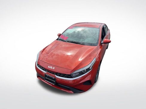 Certified 2023 Kia Forte LXS image 33