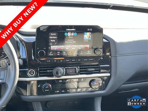 Used 2024 Nissan Pathfinder SL image 16