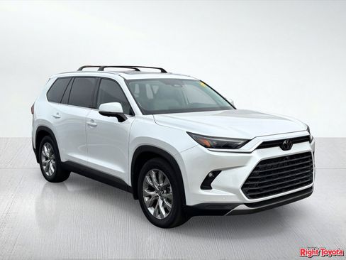Certified 2025 Toyota Grand Highlander AWD Hybrid image 5