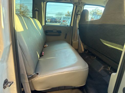 Used 2006 Ford F350 Lariat image 28