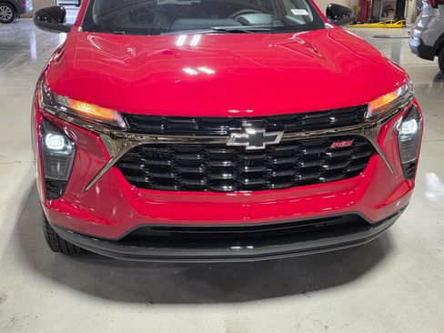 New 2026 Chevrolet Trax RS w/ Driver Confidence Package image 9