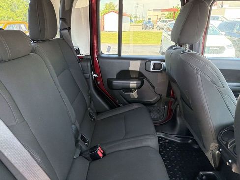 Used 2021 Jeep Gladiator Sport AWD/4WD image 14