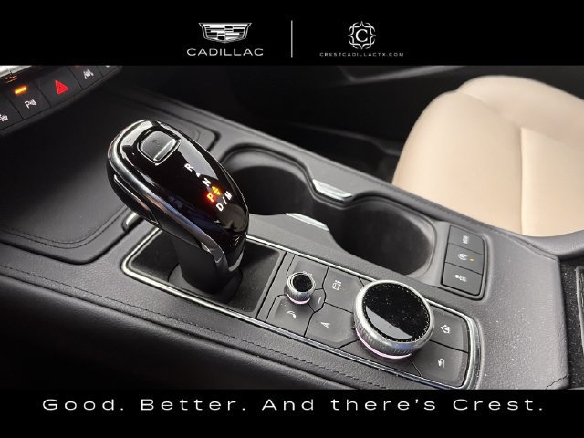 Used 2024 Cadillac XT4 Luxury w/ Cold Weather Package FWD image 20