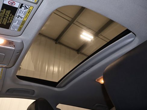 Used 2021 Toyota Tundra Platinum image 37