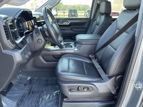 Used 2023 Chevrolet Silverado 1500 LTZ w/ LTZ Convenience Package II image 16
