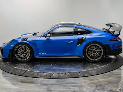 Used 2019 Porsche 911 GT2 RS RWD image 9