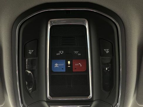 Used 2022 Jeep Grand Cherokee L Laredo w/ Luxury Tech Group I image 22