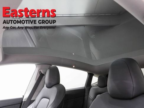 Used 2021 Tesla Model Y Long Range image 31