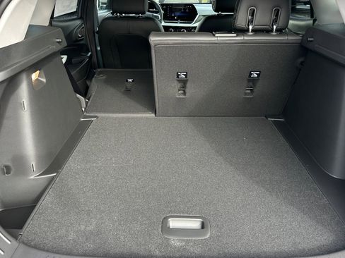 New 2026 Chevrolet Trax LT image 15