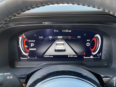 Used 2022 Nissan Pathfinder Platinum w/ Lighting Package (N93) image 16