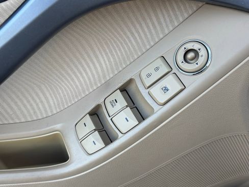 Used 2013 Hyundai Elantra GLS w/ Preferred Pkg FWD image 15