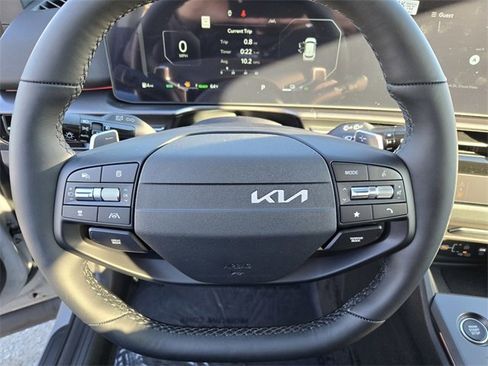 New 2026 Kia Sportage EX image 21