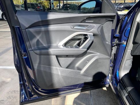 New 2025 Audi Q5 Premium Plus image 10
