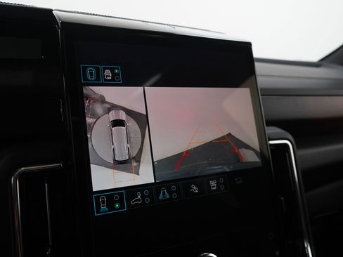 Used 2025 GMC Yukon XL Denali w/ Denali Reserve Package AWD/4WD image 29