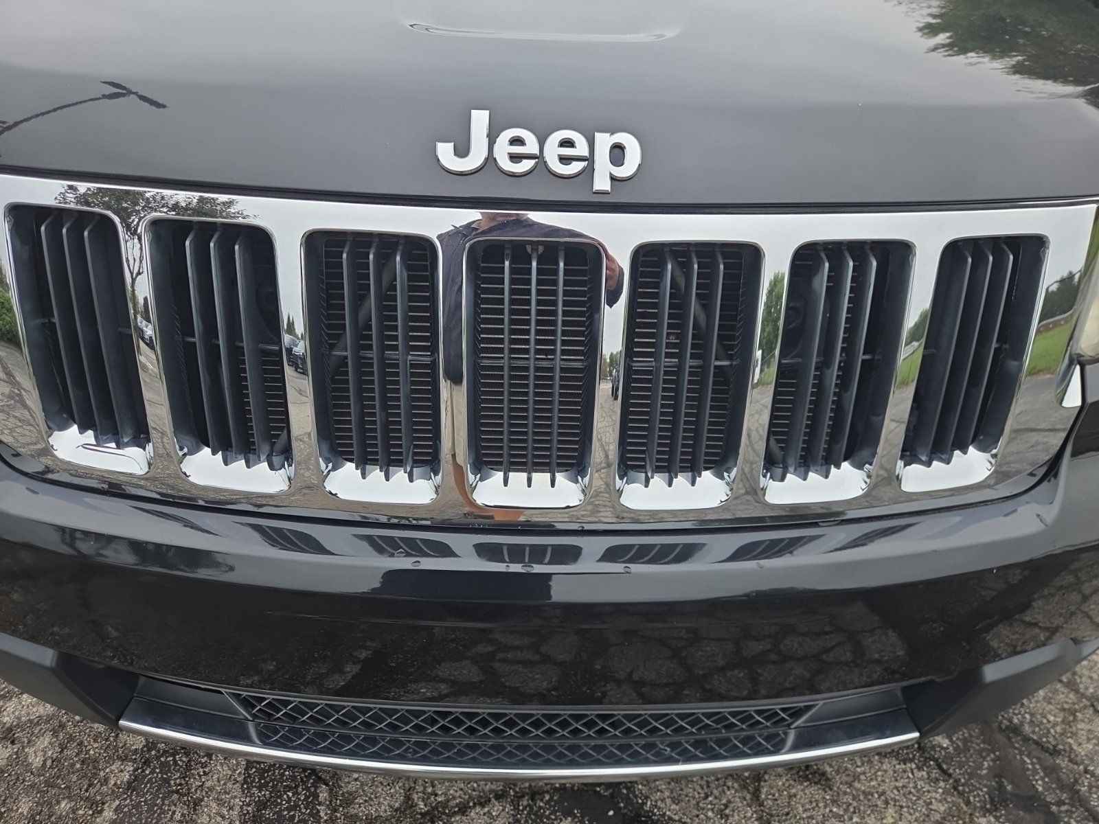 Used 2012 Jeep Grand Cherokee Limited w/ Trailer Tow Group AWD/4WD image 7