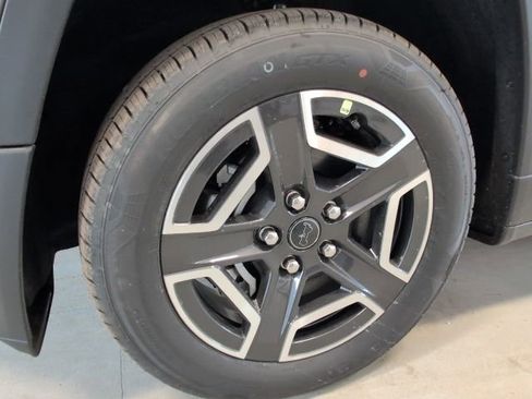 New 2026 Jeep Cherokee Laredo AWD/4WD image 9