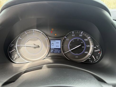 Used 2019 INFINITI QX80 Luxe w/ All-Season Package image 24