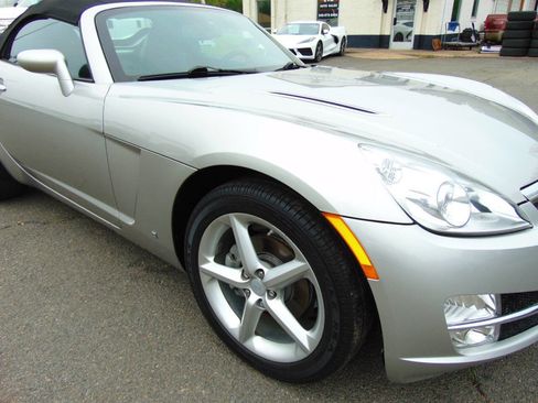 Used 2008 Saturn Sky w/ Premium Trim Package RWD image 30