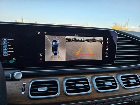 Used 2024 Mercedes-Benz GLE 53 AMG 4MATIC Coupe image 36