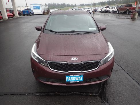 Used 2018 Kia Forte LX FWD image 8