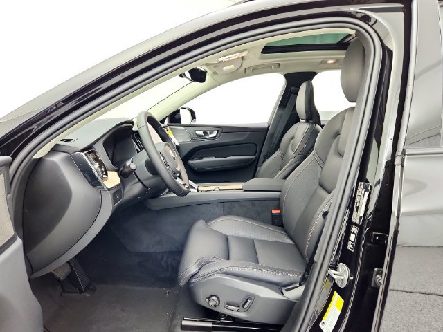 New 2026 Volvo XC60 B5 Ultra w/ Protection Package Premier AWD/4WD image 21