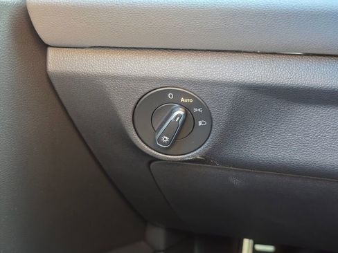 Used 2025 Volkswagen Jetta GLI Autobahn FWD image 26