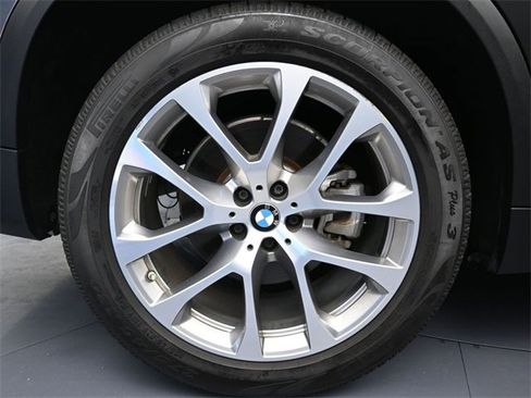 Used 2020 BMW X5 sDrive40i w/ Premium Package image 9