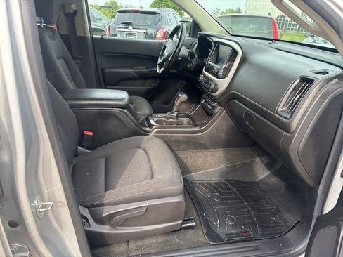 Used 2018 GMC Canyon SLE w/ SLE Convenience Package RWD image 14