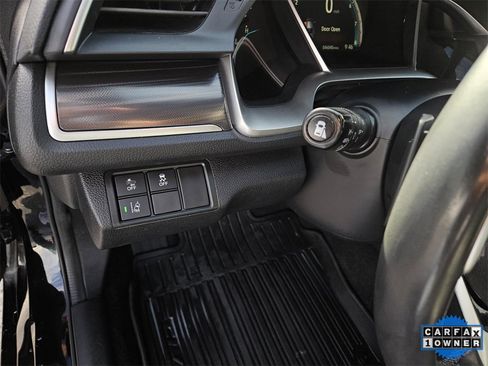 Used 2020 Honda Civic Touring image 14