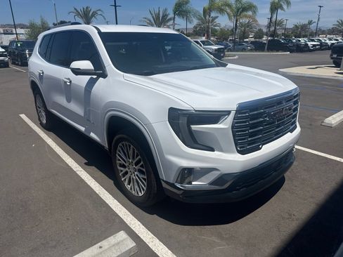 Used 2024 GMC Acadia Denali FWD image 2