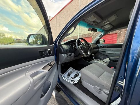 Used 2014 Toyota Tacoma 4x4 Access Cab w/ SR5 Package image 12