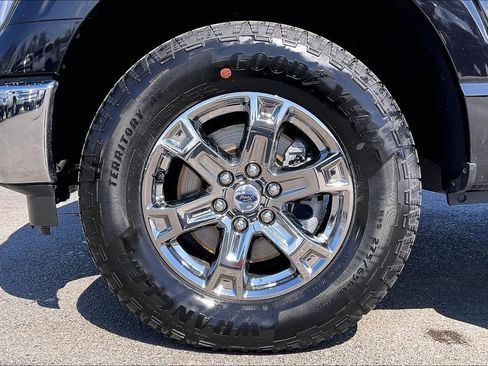 Used 2023 Ford F150 Lariat image 35