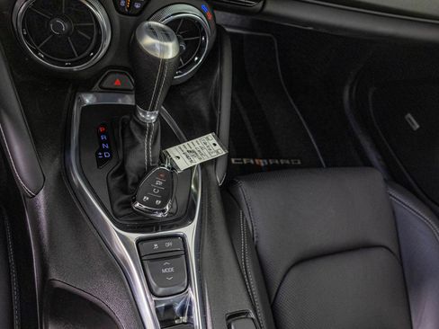 Used 2016 Chevrolet Camaro SS RWD image 33