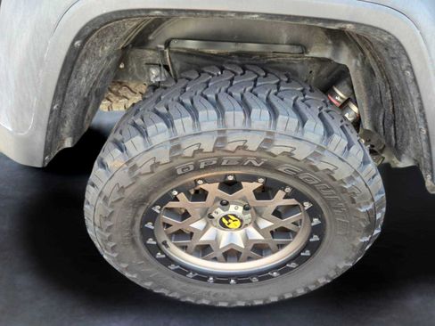 Used 2020 Jeep Gladiator Mojave AWD/4WD image 17