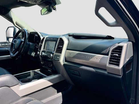 Used 2021 Ford F250 Lariat w/ Lariat Ultimate Package image 29