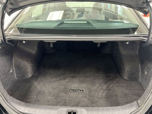 Used 2024 Nissan Altima 2.5 SV image 23