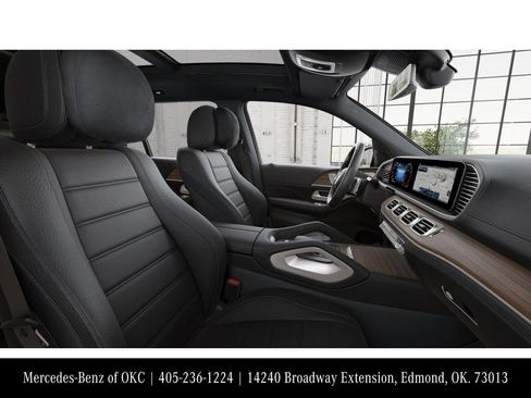 New 2026 Mercedes-Benz GLS 580 4MATIC image 4