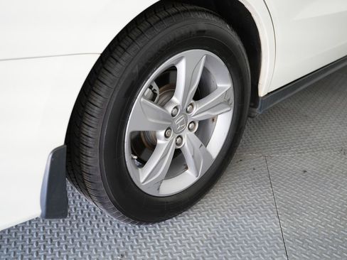 Used 2019 Honda Odyssey EX-L image 55