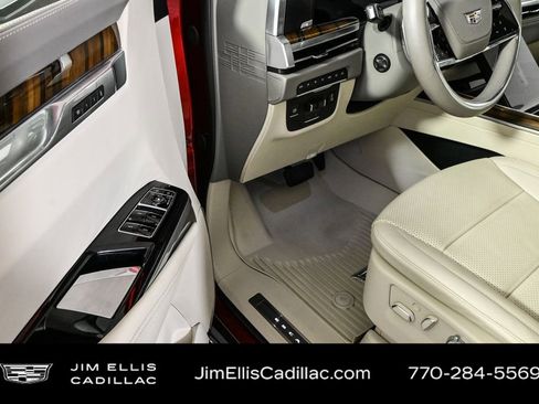 Used 2025 Cadillac Escalade Sport Platinum w/ LPO, Floor Liner Package image 9