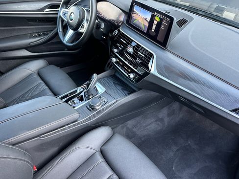 Used 2023 BMW 540i w/ M Sport Package RWD image 14